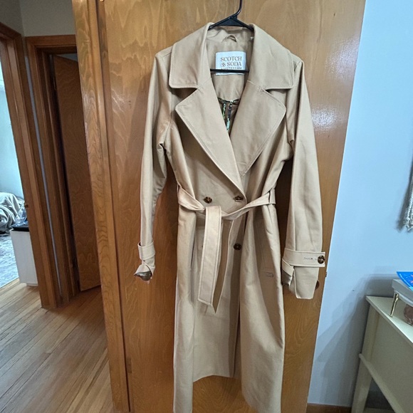 Scotch & Soda Classic Beige Trench Coat - Picture 2 of 3